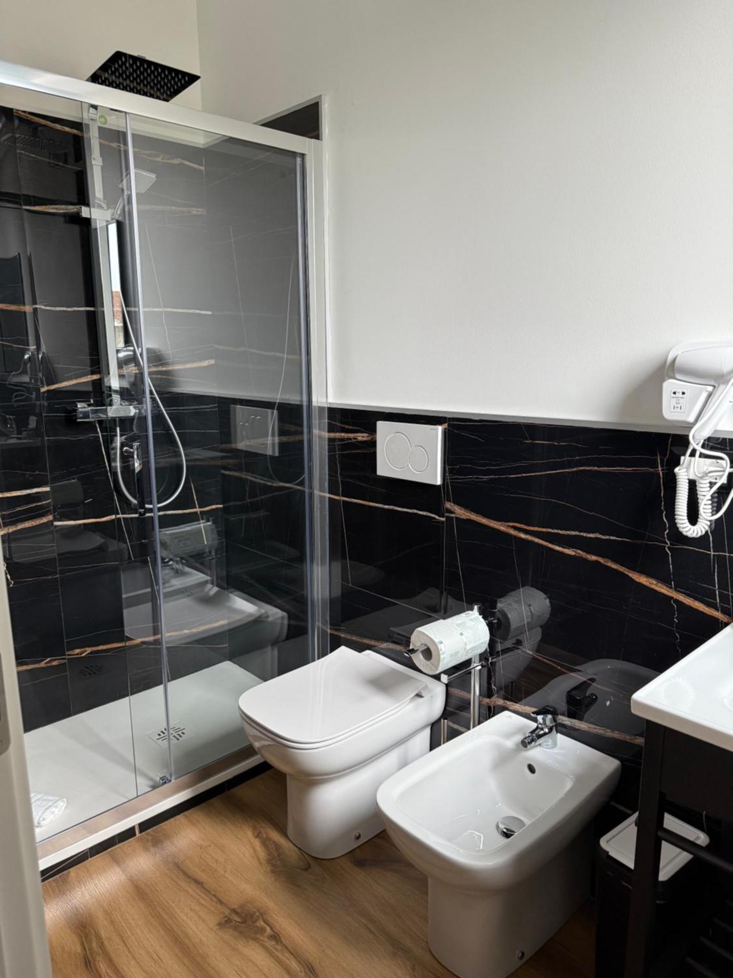 Infinity House - Eleganza Moderna Tra Treviso E Venezia Hotel Casièr Kamer foto