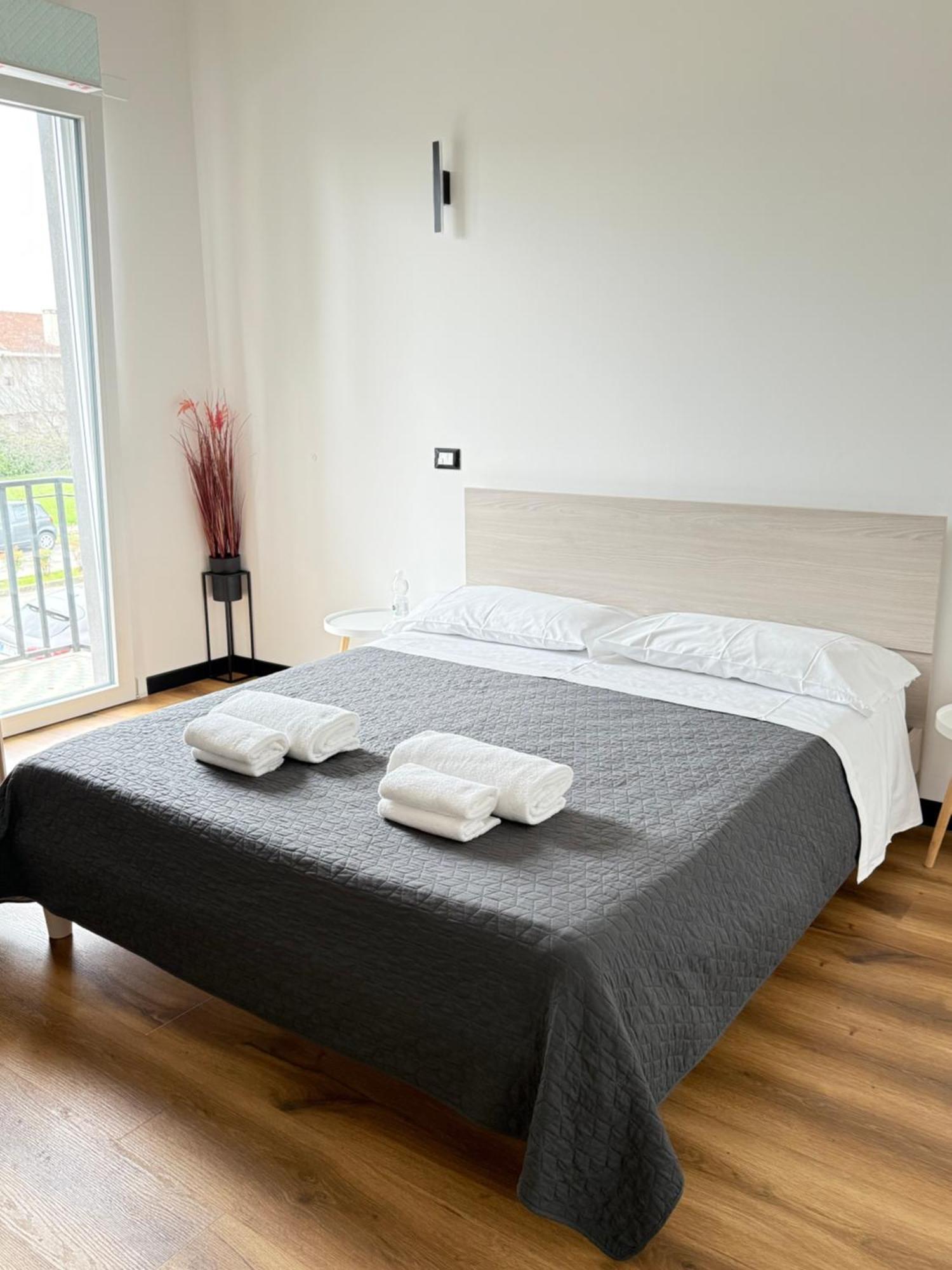 Infinity House - Eleganza Moderna Tra Treviso E Venezia Hotel Casièr Buitenkant foto