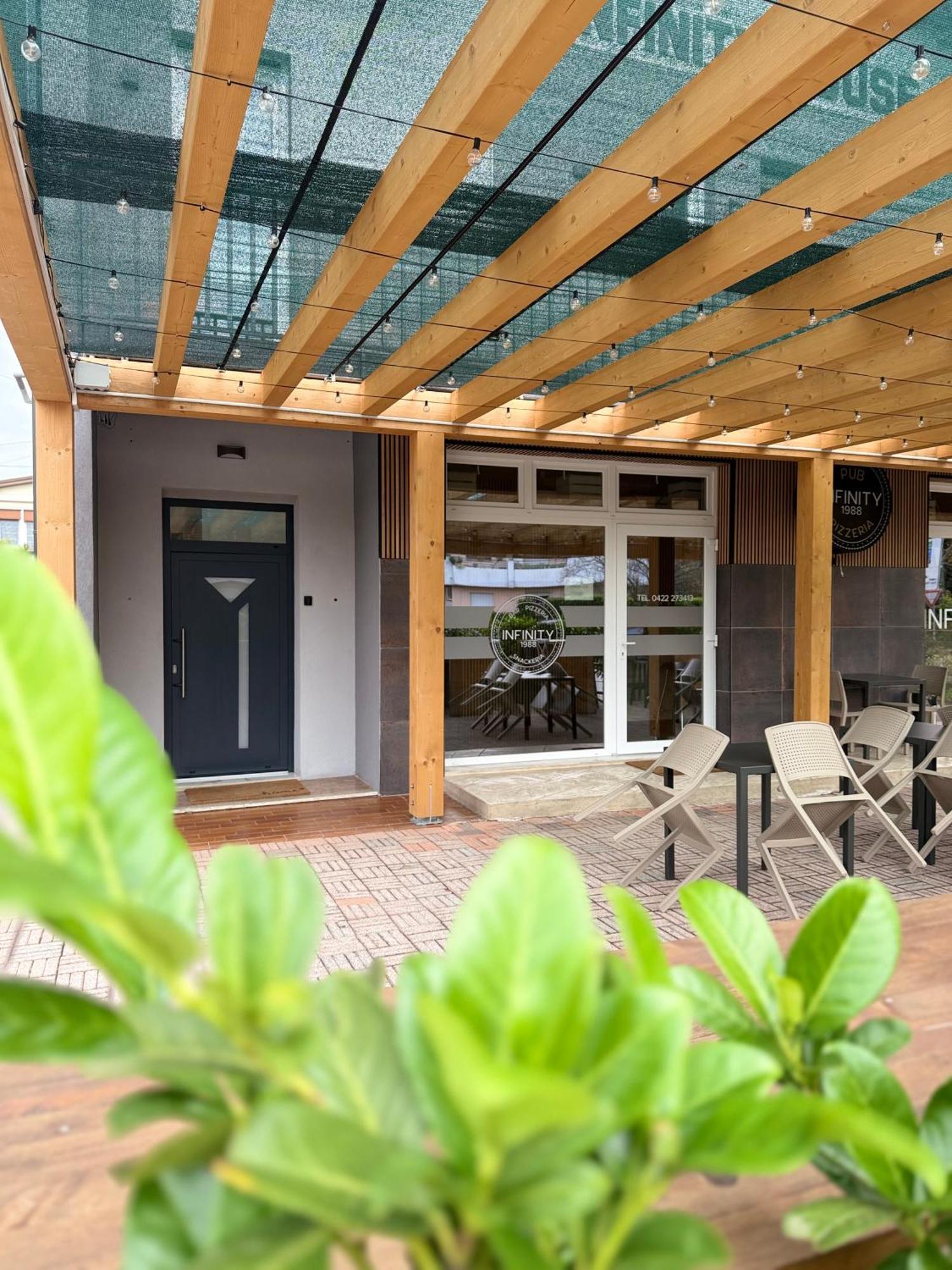 Infinity House - Eleganza Moderna Tra Treviso E Venezia Hotel Casièr Buitenkant foto